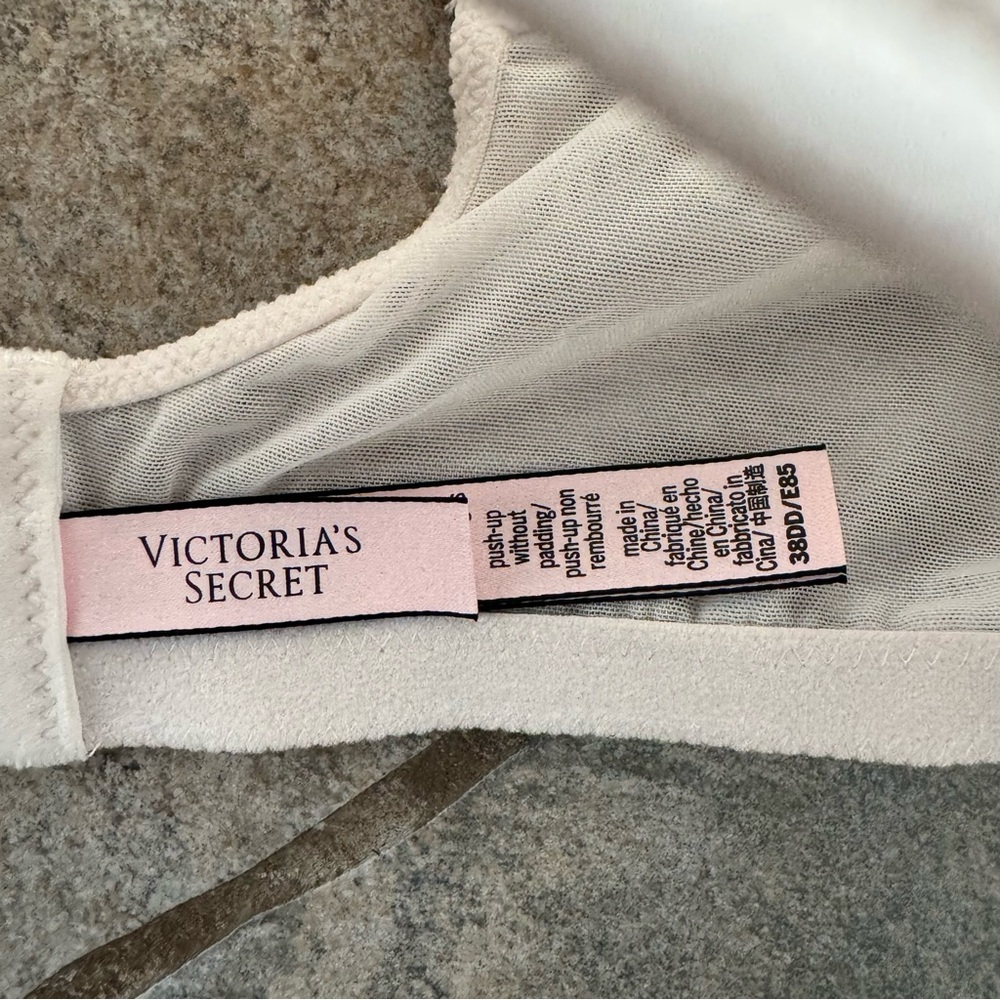 Victoria's Secret Dream Angels Push-up 38DD Cream‎ Lace Sequin Underwire Bra - Picture 3 of 3